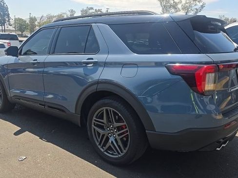 Used 2025 Ford Explorer ST w/ Sun And Sound Package AWD/4WD image 3