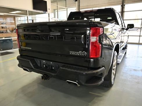 Used 2021 Chevrolet Silverado 1500 High Country w/ Technology Package image 5