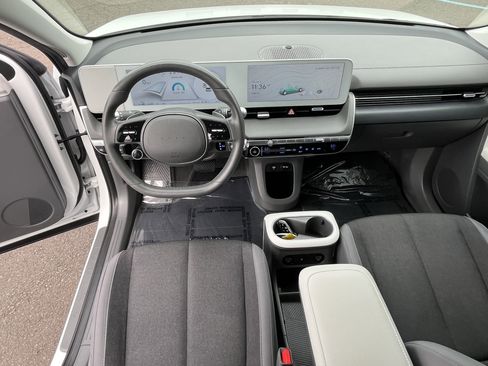 Certified 2024 Hyundai Ioniq 5 SEL RWD image 11
