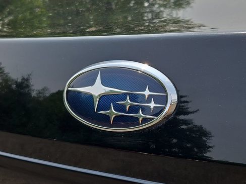 Used 2011 Subaru Legacy 2.5i Premium AWD/4WD image 28