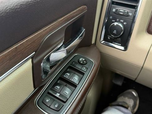 Used 2017 RAM 1500 Laramie w/ Convenience Group AWD/4WD image 27