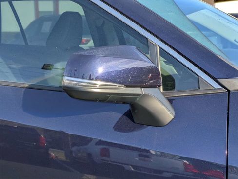 Used 2021 Toyota RAV4 Limited image 12