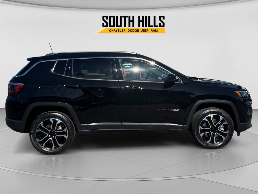 Used 2023 Jeep Compass Limited w/ Sun and Sound Group AWD/4WD image 6
