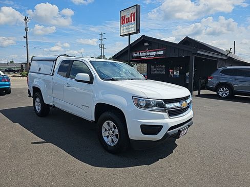 Used 2017 Chevrolet Colorado W/T w/ WT Convenience Package AWD/4WD image 1