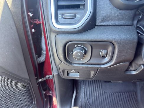 Used 2023 RAM 1500 Big Horn AWD/4WD image 22