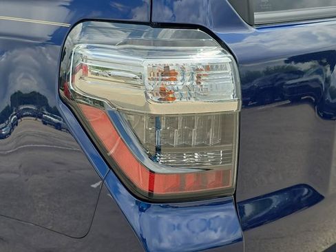 Used 2019 Toyota 4Runner SR5 Premium image 34