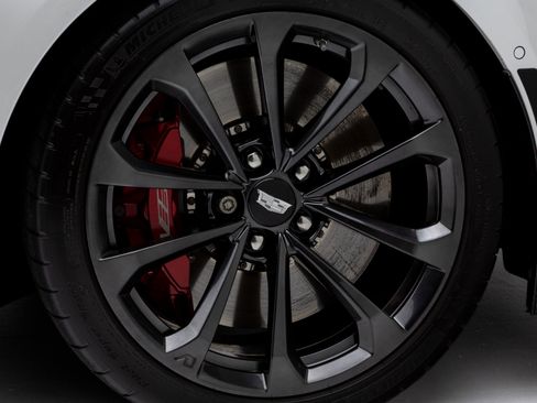 Used 2019 Cadillac CTS V w/ Carbon Fiber Package image 40