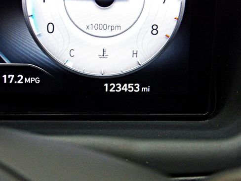 Used 2022 Hyundai Tucson Limited image 15