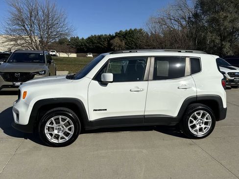 Used 2020 Jeep Renegade Latitude w/ Cold Weather Group image 3