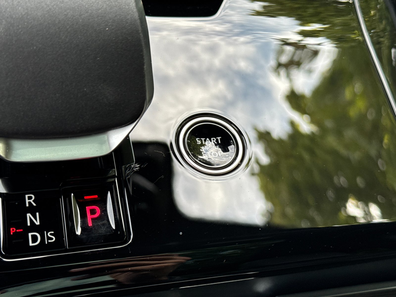 New 2026 Land Rover Range Rover Sport Dynamic SE AWD/4WD image 23