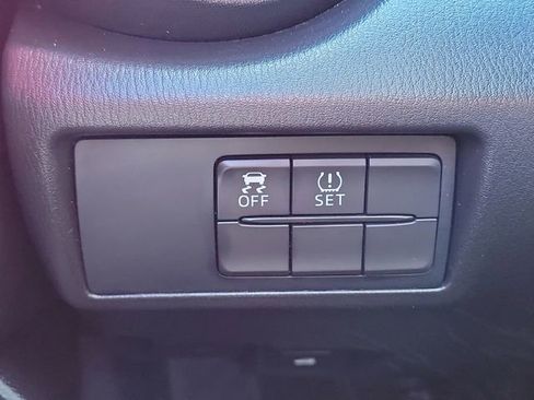 Used 2016 MAZDA MX-5 Miata Club image 27