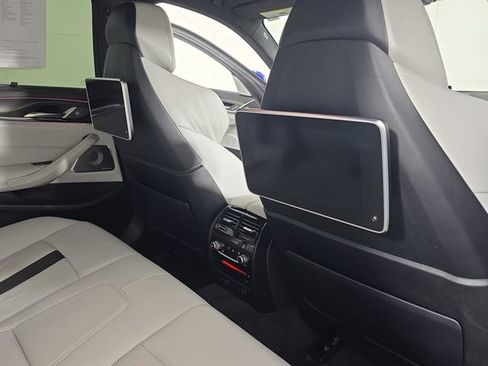 Used 2019 BMW M5 w/ Executive Package AWD/4WD image 19