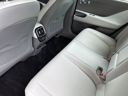 Used 2023 Hyundai Ioniq 6 SEL image 9