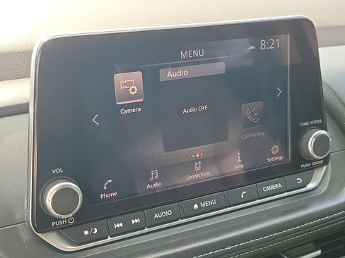 Certified 2022 Nissan Rogue SV FWD image 24