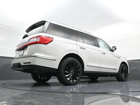 Used 2020 Lincoln Navigator Reserve w/ Equipment Group 208A Reserve AWD/4WD image 28