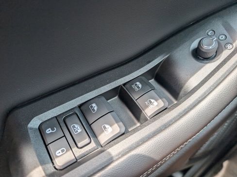 Used 2024 Jeep Grand Cherokee Limited image 37