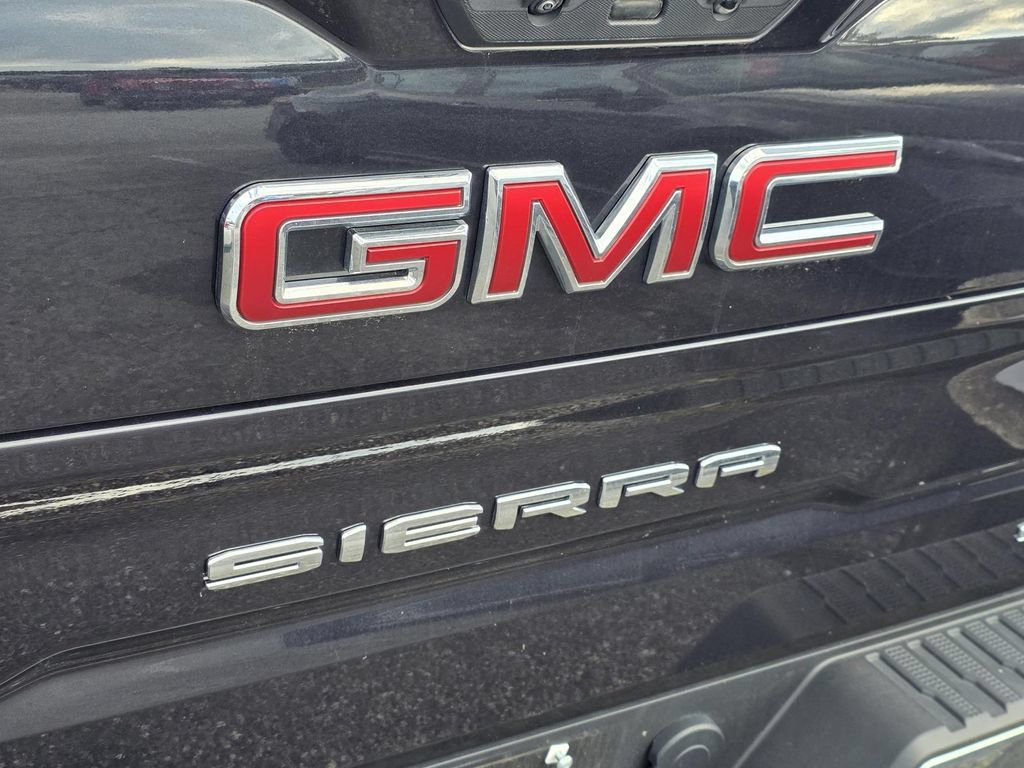 Used 2026 GMC Sierra 1500 SLT AWD/4WD image 5