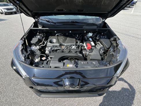 Used 2021 Toyota RAV4 XLE FWD image 28
