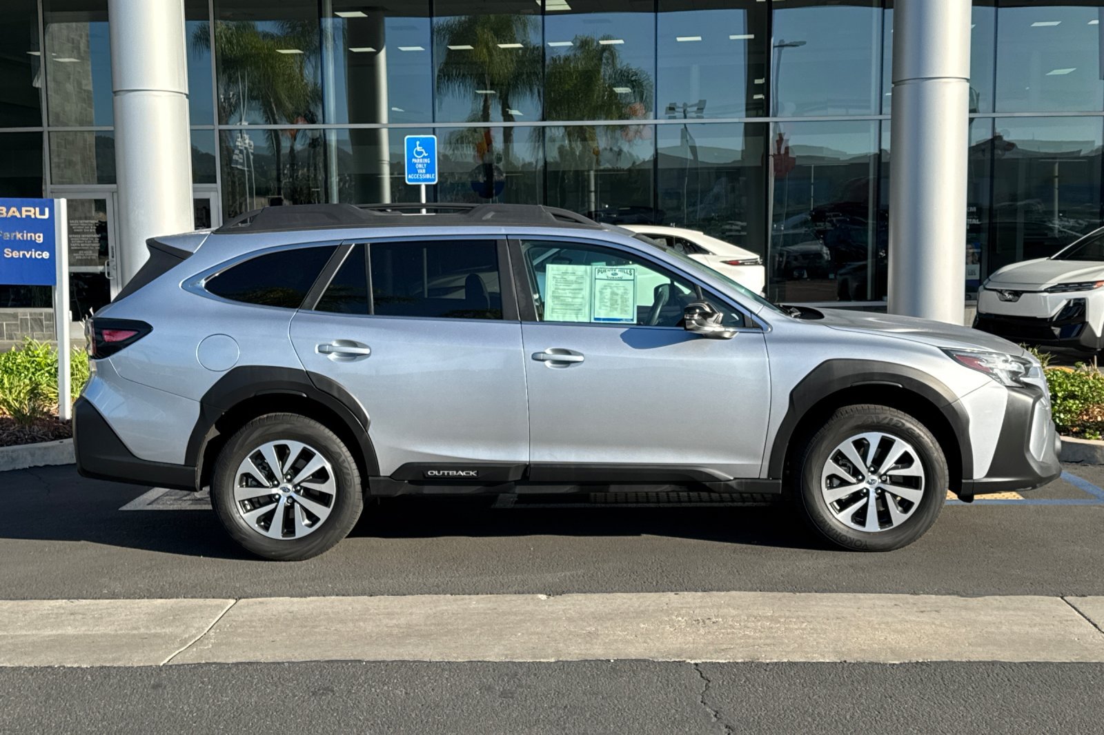 Certified 2024 Subaru Outback Premium w/ Popular Package #1 AWD/4WD image 3