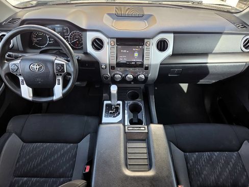 Used 2018 Toyota Tundra SR5 w/ SR5 Upgrade Package AWD/4WD image 30