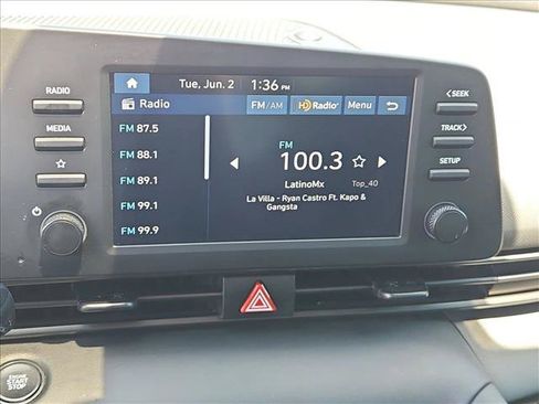 Used 2025 Hyundai Elantra Sport FWD image 19