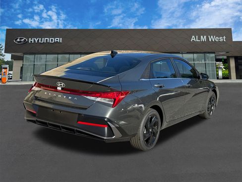 New 2026 Hyundai Elantra SEL Sport Premium FWD image 6
