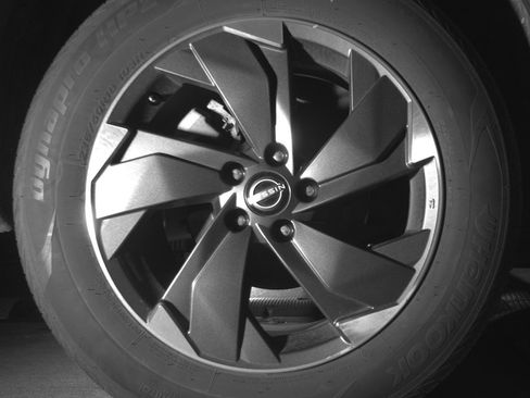 Used 2025 Nissan Rogue SV image 15