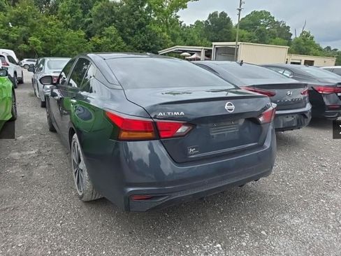 Used 2022 Nissan Altima 2.5 SV FWD image 3