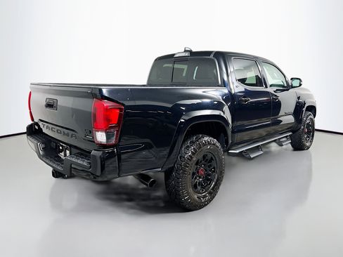 Used 2022 Toyota Tacoma SR5 w/ Technology Package RWD image 4