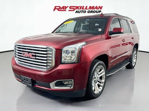 Used 2017 GMC Yukon SLT w/ Premium Edition AWD/4WD image 3