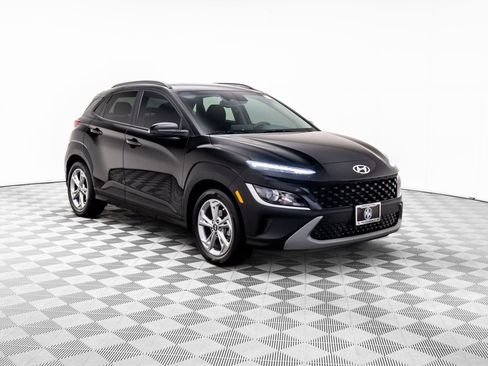Used 2022 Hyundai Kona SEL w/ Convenience Package image 8