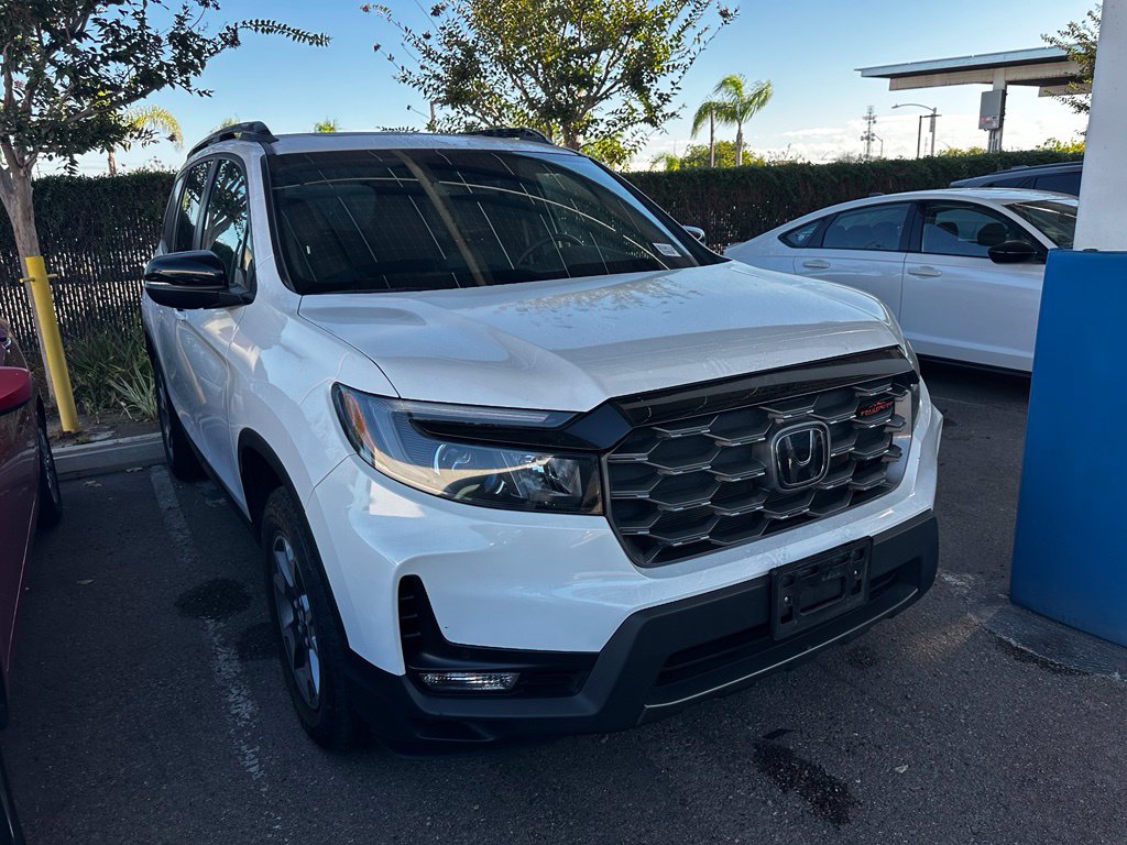 Used 2023 Honda Passport TrailSport image 11