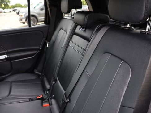 Used 2021 Mercedes-Benz GLB 250 image 34