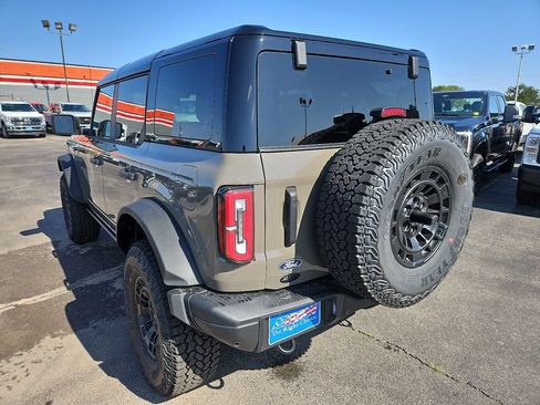 New 2026 Ford Bronco Badlands AWD/4WD image 9