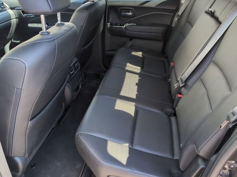 Used 2025 Honda Ridgeline RTL image 15