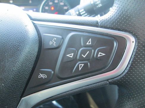 Used 2022 Chevrolet Equinox LS w/ LS Convenience Package image 20