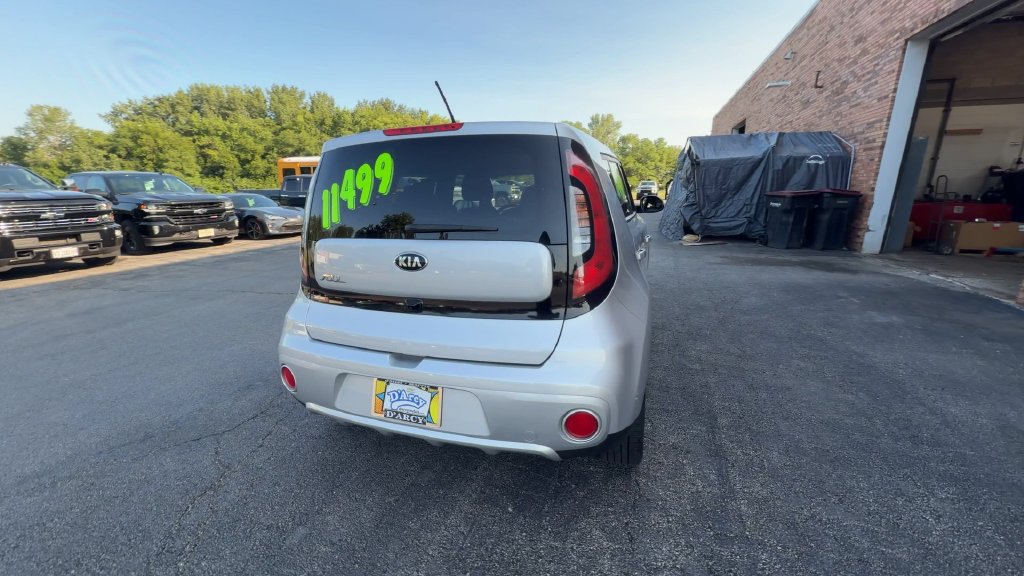 Used 2017 Kia Soul + FWD image 7