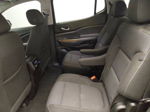 Used 2021 GMC Acadia SLE FWD image 18