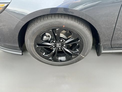 New 2025 Honda Accord SE image 25