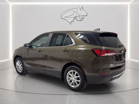 Used 2024 Chevrolet Equinox LT FWD image 3