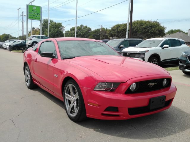 Used 2013 Ford Mustang GT Premium RWD image 4