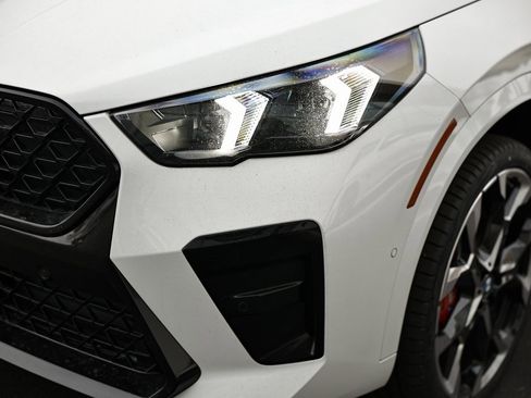 New 2026 BMW X2 xDrive28i w/ Technology Package image 12