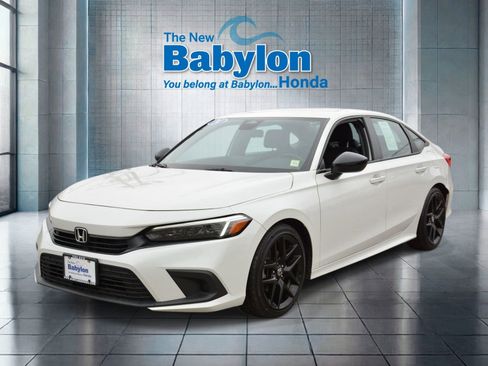 Used 2024 Honda Civic Sport image 1