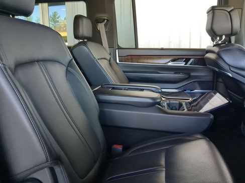 Used 2022 Jeep Grand Wagoneer Series I image 7