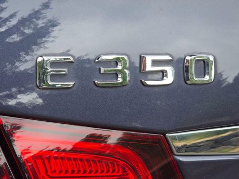 Used 2014 Mercedes-Benz E 350 4MATIC Sedan image 6