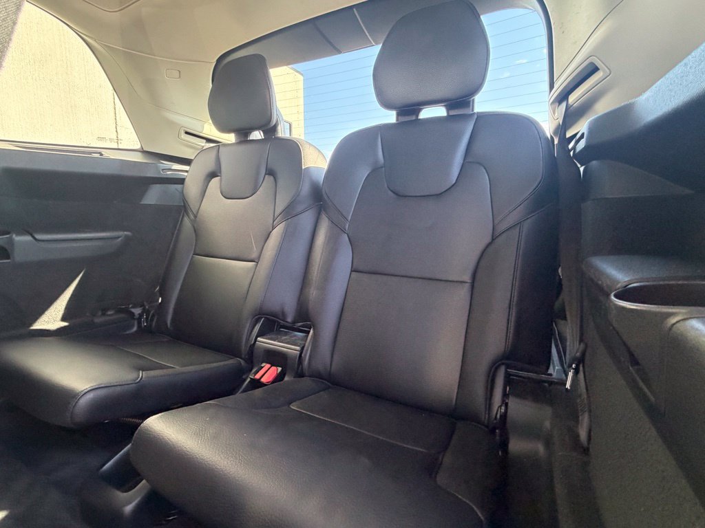 Used 2016 Volvo XC90 T6 Momentum w/ Protection Package Plus AWD/4WD image 11