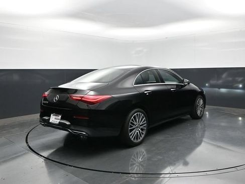 Used 2025 Mercedes-Benz CLA 250 image 8
