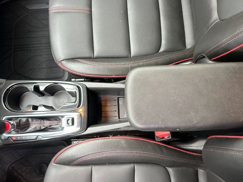 Used 2024 Chevrolet TrailBlazer RS w/ Driver Confidence Package image 29