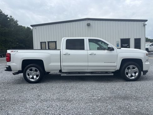 Used 2016 Chevrolet Silverado 1500 LTZ Z71 w/ LTZ Plus Package AWD/4WD image 4