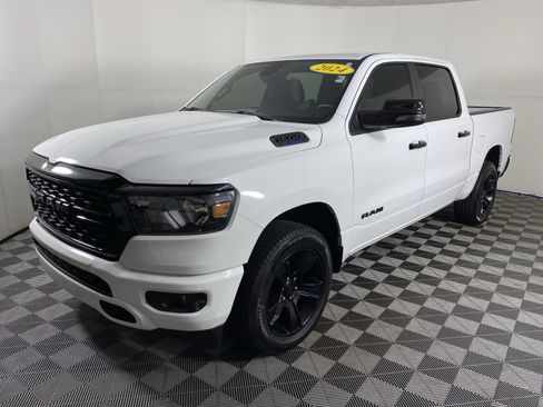 Used 2024 RAM 1500 Big Horn AWD/4WD image 11